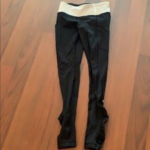 Lululemon luxtreme in black size 4